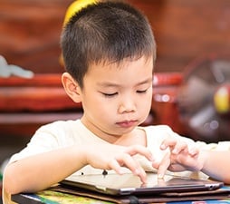 为在中国传播自闭症的信息助力 (Help Spread the Word About Autism in China)