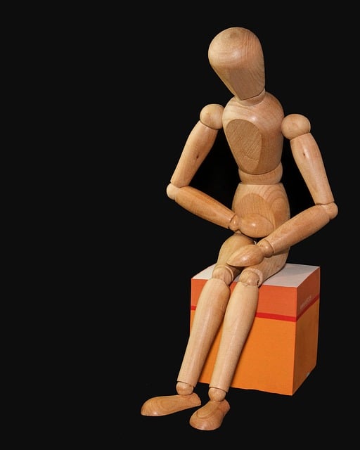 wooden-figure-with-gastrointestinal-problems