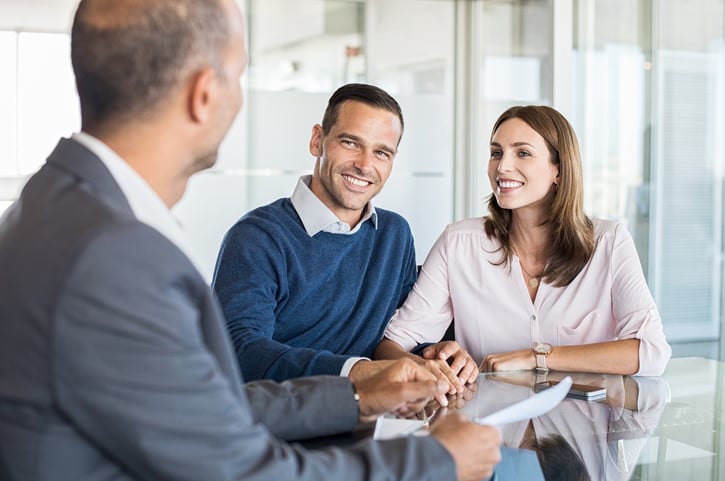 parents meeting with a counselor