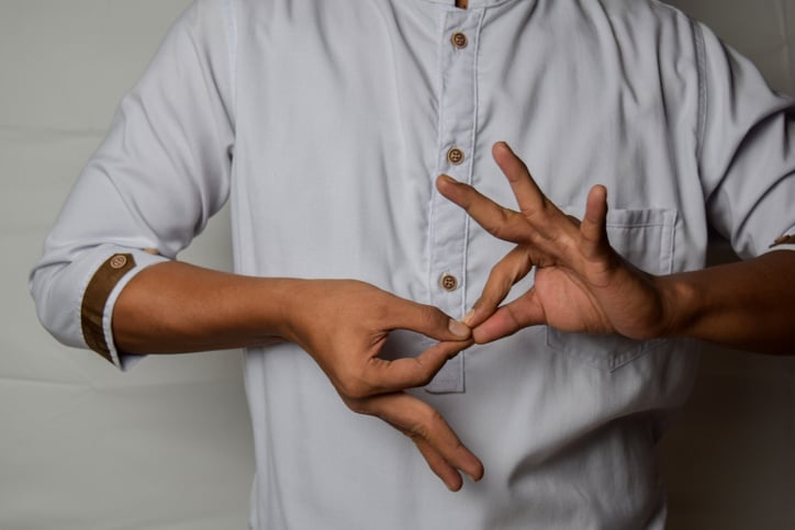 Can Sign Language Help Autistic Early Learners Develop Communication Skills?