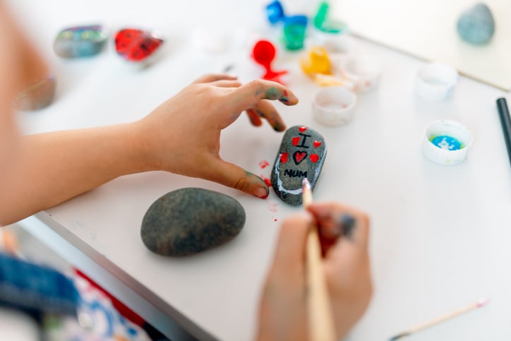 painting-kindness-rocks
