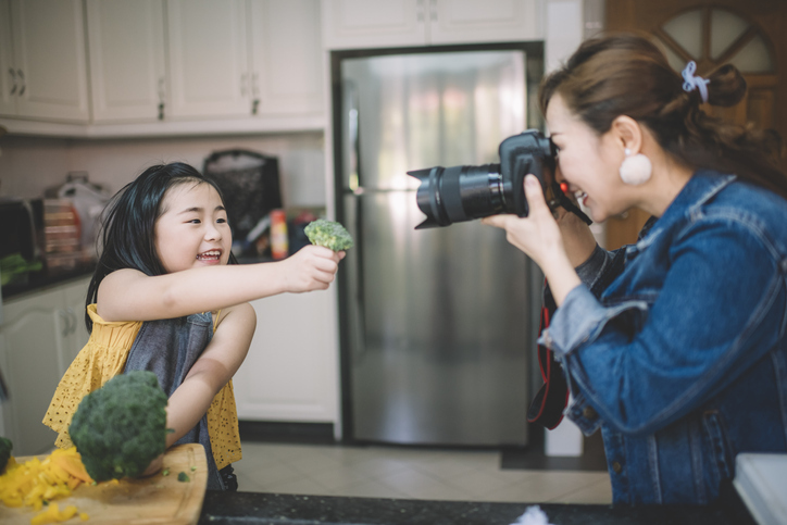 How to Use Video Modeling and Video Self-Modeling to Help Your Autistic Child